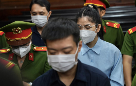 Thùy Tiên, Hằng Du Mục, Quang Linh Vlogs nói "rất hối hận"