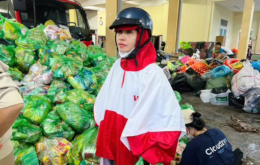 20/11 giữa lũ dữ, những cô giáo ở Khánh Hòa biến ngày tri ân thành ngày hỗ trợ cộng đồng