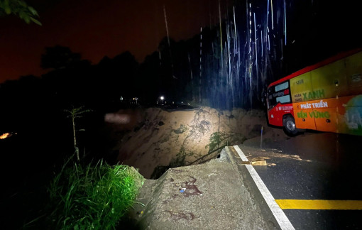 Đèo Mimosa đứt gãy, sụt lún nghiêm trọng, giao thông chia cắt hoàn toàn
