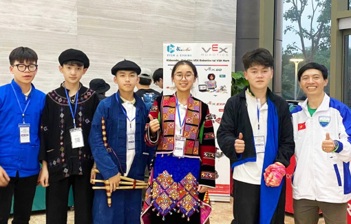 Hành trình từ gieo con chữ đến ươm mầm công nghệ