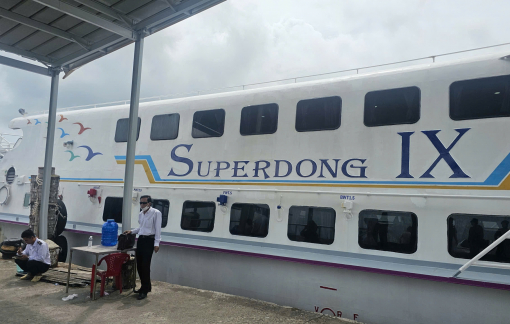 Thời tiết xấu, tàu phà đi Phú Quốc và ngược lại tạm ngưng hoạt động