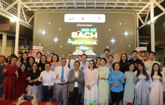 Rộn ràng 'Ngày hội Sách và Văn hóa Đêm' tại Đường Sách TPHCM