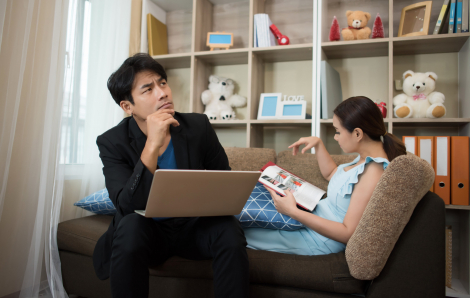 Con trai không đồng ý cho cha mẹ bán đất dưỡng già