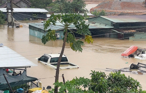 Gần 40 công nhân thi công dự án cao tốc ở Đắk Lắk mắc kẹt vì mưa lũ