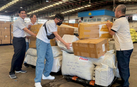 Các hãng hàng không thông báo vận chuyển miễn phí hàng cứu trợ cho người dân vùng lũ