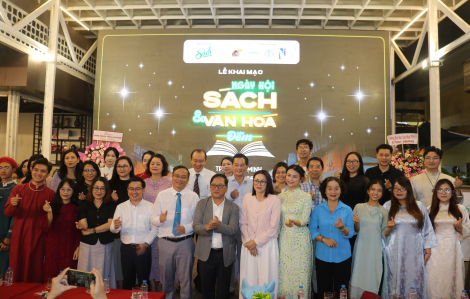 Rộn ràng 'Ngày hội Sách và Văn hóa Đêm' tại Đường Sách TPHCM