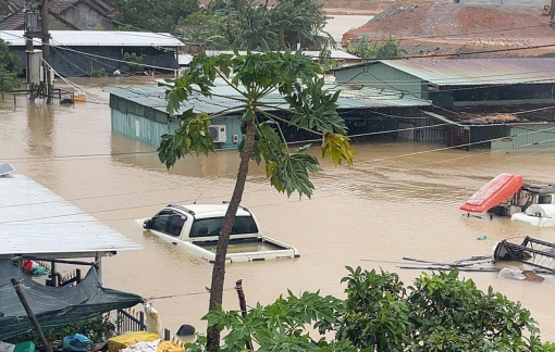Gần 40 công nhân thi công dự án cao tốc ở Đắk Lắk mắc kẹt vì mưa lũ