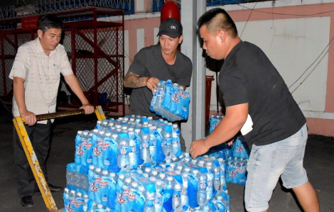 TPHCM mở thêm điểm tiếp nhận cứu trợ, chung tay hướng về miền Trung