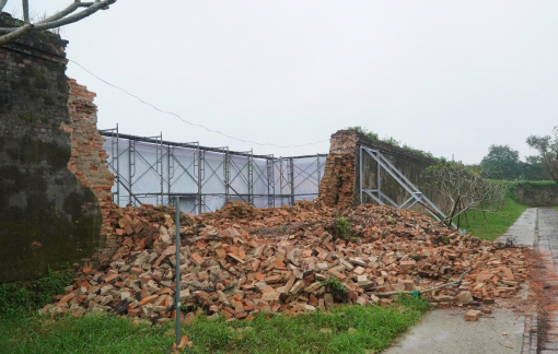 Sập tường Hoàng thành, Huế công bố tình huống thiên tai khẩn cấp