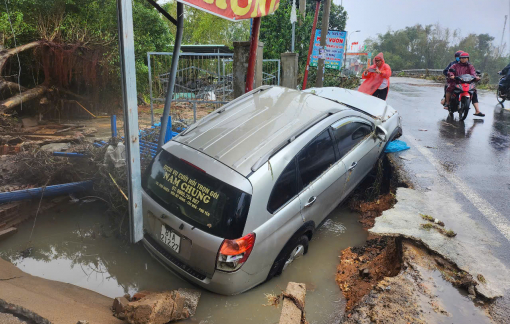 Tan hoang rốn lũ xã Hòa Thịnh