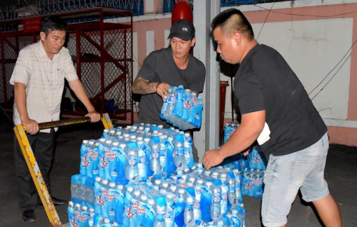 TPHCM mở thêm điểm tiếp nhận cứu trợ, chung tay hướng về miền Trung