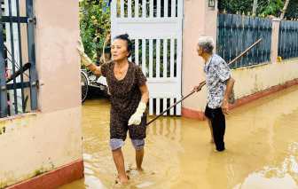 Sau lũ dữ: Miền Trung kiệt quệ và tang thương