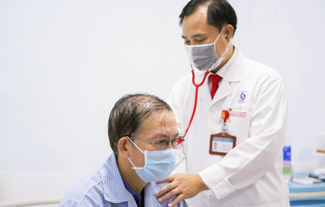 Hiểm họa bụi mịn PM2.5 từ khói thuốc lá ở quán xá