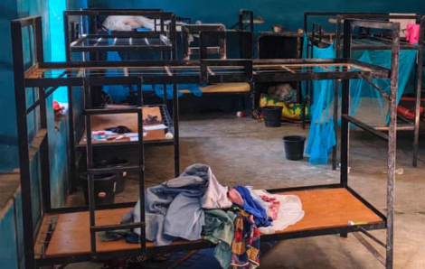 Nỗi lo an ninh gia tăng ở Nigeria sau khi hơn 300 học sinh bị bắt cóc