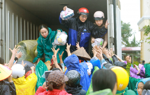 Nghĩa đồng bào sau trận lũ dữ