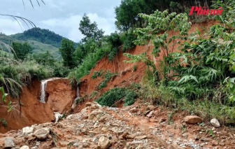 Một thôn ở tỉnh Quảng Ngãi có tới 26 điểm sạt lở
