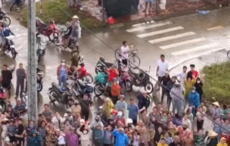 Bà con cố lên, khó khăn sẽ sớm qua thôi!