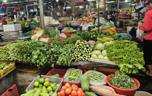 Giá rau xanh 'hạ nhiệt'