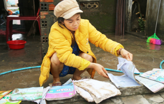 Thầy trò vùng lũ gượng dậy từ đống hoang tàn