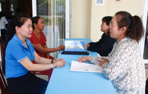 200 phụ nữ xã Hồ Tràm cùng nâng cao kiến thức pháp luật