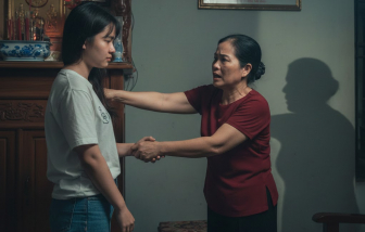 Mẹ đòi làm lớn chuyện với mẹ người yêu đồng giới của em