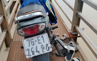 Quảng Ngãi: Người đàn ông ôm 2 bé nhỏ nhảy cầu, một cháu không qua khỏi