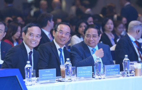 Việt Nam chọn chiến lược xanh - số, đặt con người là chủ thể của phát triển