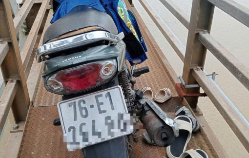 Quảng Ngãi: Người đàn ông ôm 2 bé nhỏ nhảy cầu, một cháu không qua khỏi