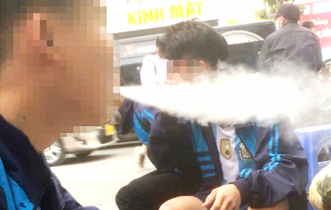 Cấm thuốc lá điện tử, khí cười để bảo vệ giới trẻ