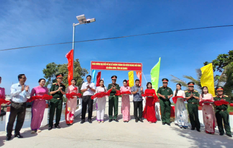 Quân khu 9 xây cầu, nhà cho người dân An Giang