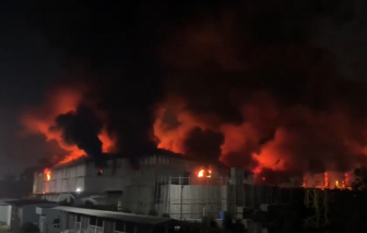 Cháy lớn trong khu công nghiệp ở Bắc Ninh