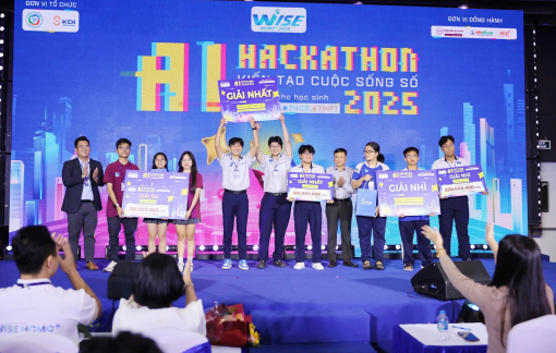 Học sinh THPT Bình Tân chiến thắng tại AI Hackathon 2025 với ứng dụng AI cảnh báo sạt lở