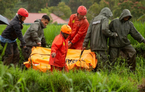 Lũ quét, lở đất kinh hoàng ở Indonesia và Thái Lan, gần 400 người chết và mất tích
