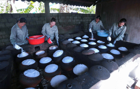 Muối hầm, cách diêm dân xứ Nghệ giữ nghề