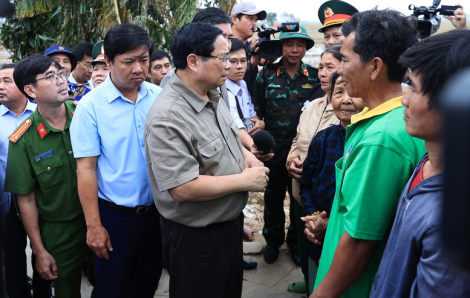 Thủ tướng phát động "chiến dịch Quang Trung", thần tốc dựng lại nhà cho bà con vùng lũ