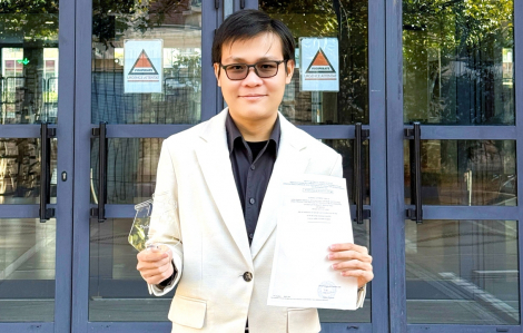 Tân kỹ sư Trường đại học Bách khoa TPHCM tốt nghiệp bằng đôi, nhận học bổng tiến sĩ