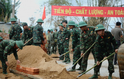 Khởi công xây mới 684 căn nhà cho người dân bị thiệt hại do bão lũ