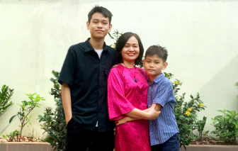 Mẹ đơn thân vẫn nuôi con nên người