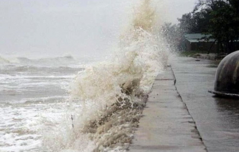 Áp thấp nhiệt đới đổi hướng, di chuyển nhanh trên vùng biển Đắk Lắk - Khánh Hòa