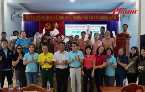 Hiệp hội Doanh nghiệp TPHCM trao hơn 1 tỉ đồng đến tận tay người dân Khánh Hòa và Đắk Lắk