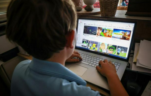 Meta bắt đầu xóa tài khoản trẻ em dưới 16 tuổi khỏi mạng xã hội ở Úc