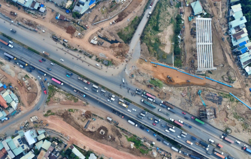 Cầu cạn Vành đai 3 chỉ mới thông xe kỹ thuật vào ngày 19/12