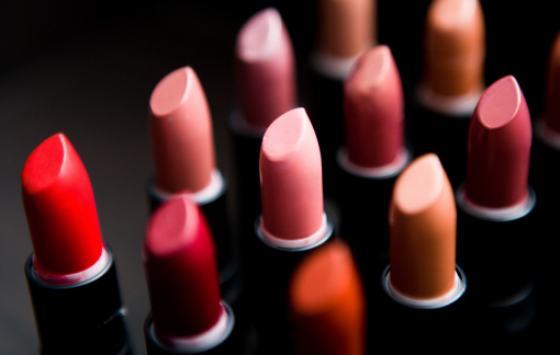 Đàn ông không phân biệt được màu son số mấy đâu em!