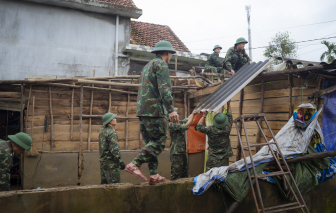 TP Huế triển khai "Chiến dịch Quang Trung" thần tốc xây dựng lại nhà cho dân vùng lũ
