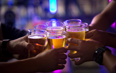 8 cách giúp giảm bia rượu trong mùa lễ hội cuối năm