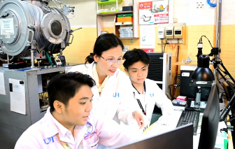 Nữ tiến sĩ 8X tiết lộ về chip bán dẫn “make in Vietnam”