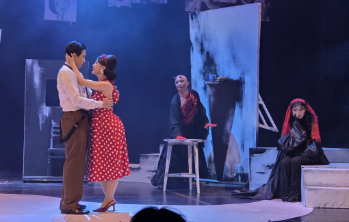 Sự trở lại bất ngờ của ‘Quỷ ở với người’