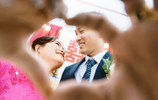 Vợ chồng học cách yêu xa