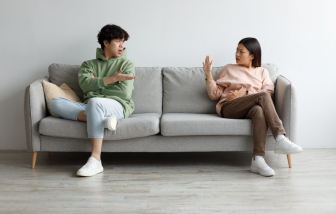 Vợ chồng ai mệt hơn ai?