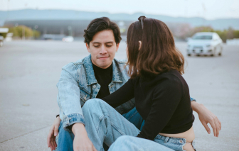 Yêu người kém 20 tuổi